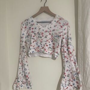 Floral cropped shirt